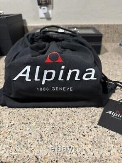 Alpina Seastrong Diver 300 GMT Quartz, Uni-Directional Bezel, 1,000 Feet WR