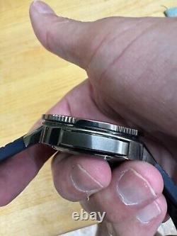 Alpina Seastrong Diver 300 GMT Quartz, Uni-Directional Bezel, 1,000 Feet WR