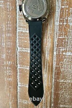 Alpina Seastrong Diver GMT Quartz Grey Dial Men's Watch 44mm AL-247LGBRG4TV6