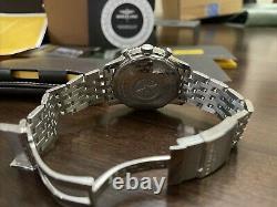 Breitling Navitimer World Silver A2432212 46mm 2018 Chronograph/GMT FULL SET