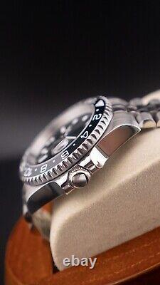Bruce Wayne GMT 40mm Custom Sub Date Mod Watch Micro adjustment bracelet