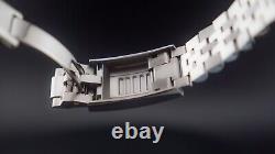 Bruce Wayne GMT 40mm Custom Sub Date Mod Watch Micro adjustment bracelet