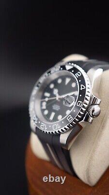 Bruce Wayne GMT 40mm Custom Sub Date Mod Watch Micro adjustment bracelet
