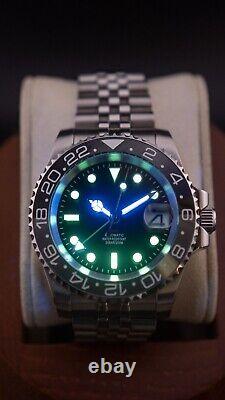 Bruce Wayne GMT 40mm Custom Sub Date Mod Watch Micro adjustment bracelet
