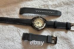 Bulova Oceanographer Snorkel GMT Devil Diver (98B407) 200 Meters Amazing Lume