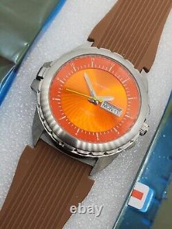 Clamshell Dual double two twin 2 time zone dial Orange Android watch Aragon GMT