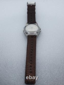 Clamshell FlipTop Dual two time zone dial Android Aragon GMT Quartz Day Date