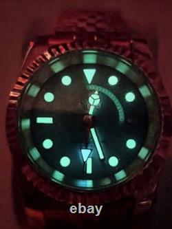 Facet GMT master mens watch with beveled bezel