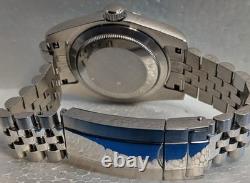 Facet GMT master mens watch with beveled bezel