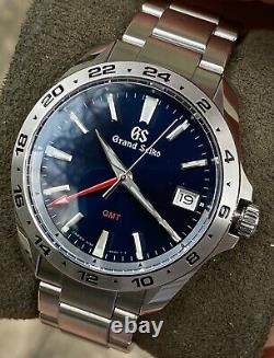 Grand Seiko Quartz SBGN005 Blue Dial Mint 39mm Full Set