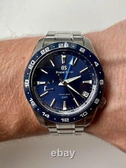Grand Seiko Spring Drive GMT Blue SBGE255 40.5 MINT Box and Papers Luxury Watch