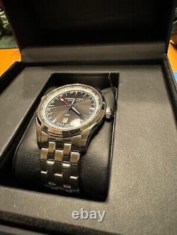 Hamilton Jazzmaster Worldtimer GMT withMetal Bracelet and Leather band