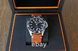 Mido Ocean Star GMT Swiss Automatic with Leather and Blue Straps