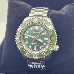 New Seiko Prospex SPB381J1 GMT Diver 200m Automatic 6R54 Green Dial And Bezel New Seiko Prospex SPB381J1 GMT Diver 200m Automatic 6R54 Green Dial And Bezel