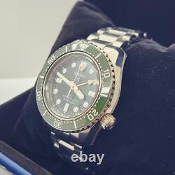 New Seiko Prospex SPB381J1 GMT Diver 200m Automatic 6R54 Green Dial And Bezel New Seiko Prospex SPB381J1 GMT Diver 200m Automatic 6R54 Green Dial And Bezel