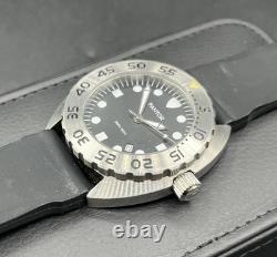 PANTOR GMT 200M DIVE WATCH With CASE (MVP032303)