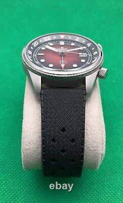 PHOIBOS Eagle Ray Red Dial 300 Meter GMT Dive Watch