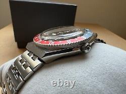 Q Timex GMT Swiss Movement Stainless Steel Blue Red Bezel 38mm Watch TW2V38000