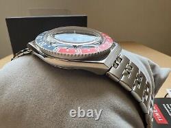 Q Timex GMT Swiss Movement Stainless Steel Blue Red Bezel 38mm Watch TW2V38000