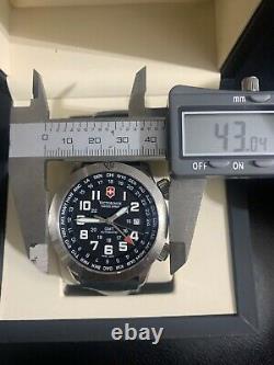 RARE Mens 42MM Victorinox Automatic 24832 Airboss MACH 5 GMT World Time Watch