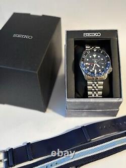 Seiko 5 Sports GMT Series 42.5mm Men's Watch Blue Dial + 2 Free Straps