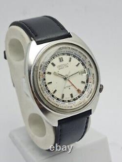 Seiko GMT World time 6117-6400 Vintage Men's Watch