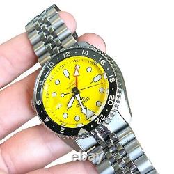 Seiko Men's 5 Sport Automatic GMT Steel Band Yellow Dial Watch SSK017 EUC