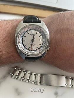 Seiko Vintage 6117-6400 World Time GMT Automatic together with Original Band