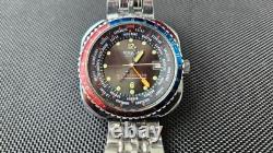 Sicura 23 Jewels Globetrotter GMT Superwaterresistant manual wind