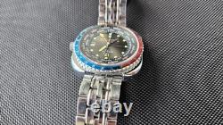 Sicura 23 Jewels Globetrotter GMT Superwaterresistant manual wind