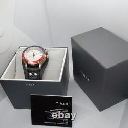 Timex GMT Silver Dial with Blue-Red Bezel Quartz Mens Mod. Watch TW2U99100