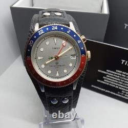 Timex GMT Silver Dial with Blue-Red Bezel Quartz Mens Mod. Watch TW2U99100