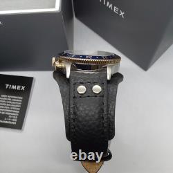 Timex GMT Silver Dial with Blue-Red Bezel Quartz Mens Mod. Watch TW2U99100