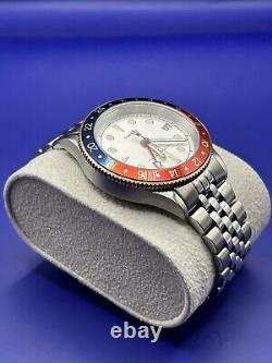 Timex Waterbury Traditional GMT Pepsi Quartz Men's Watch TW2U99100