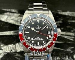 Tudor Black Bay GMT Pepsi M79830RB Box/Papers 41mm Blue/Red Bezel Black Dial