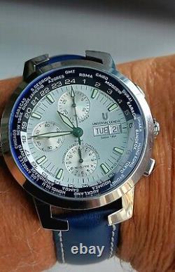 Universal Geneve Polar Compax GMT 898.111 WORLD TIME CHRONOGRAPH 44MM MEN'SWATCH