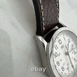 Victorinox SWISS ARMY Men INFANTRY DUAL TIME 4 HANDER GMTCream DlBrown Leather