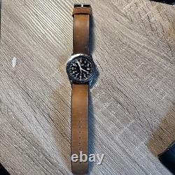 Victorinox SWISS ARMY Men Quartz GMT, 4 HANDER Brown Leather Strap. RARE