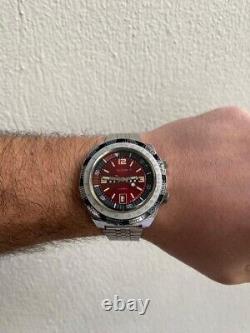 Vintage 1970s Men's Aldor GMT World Time 17 Jewels Date Red Dial 42mm Watch