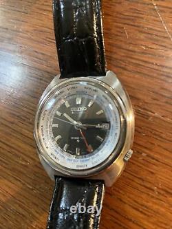 Vintage Seiko World Time GMT 6117-6400 Rare Linen Dial Great Condition