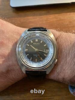 Vintage Seiko World Time GMT 6117-6400 Rare Linen Dial Great Condition