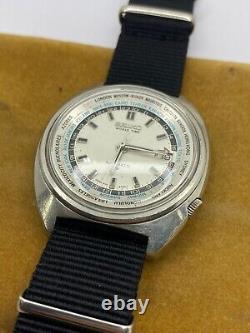 Vintage japanese watch Seiko World Time GMT 41 MM CAL 6117