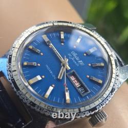Vintage swiss 100 men's automatic watch day/date GMT Blue dial 1970s