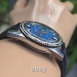 Vintage swiss 100 men's automatic watch day/date GMT Blue dial 1970s